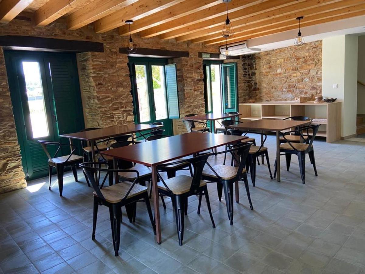 Ostello O Teu Sitio Ribadeo Esterno foto