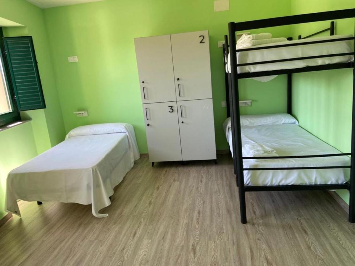 Ostello O Teu Sitio Ribadeo Esterno foto